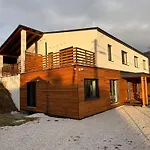 Apartmán S 6 Izbami - 12 Pevnych Lozok A Pristelky *