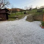 S 6 Izbami - 12 Pevnych Lozok A Pristelky Apartmán *