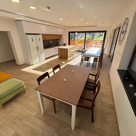 S 6 Izbami - 12 Pevnych Lozok A Pristelky Apartmán Kotrcina Lucka