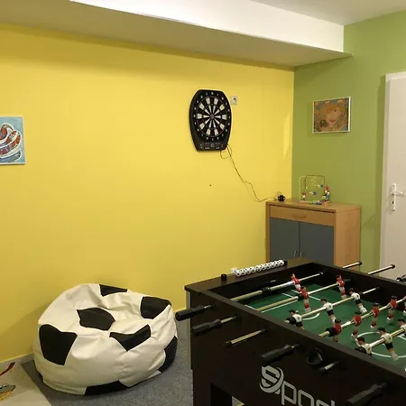 Apartmán S 6 Izbami - 12 Pevnych Lozok A Pristelky *